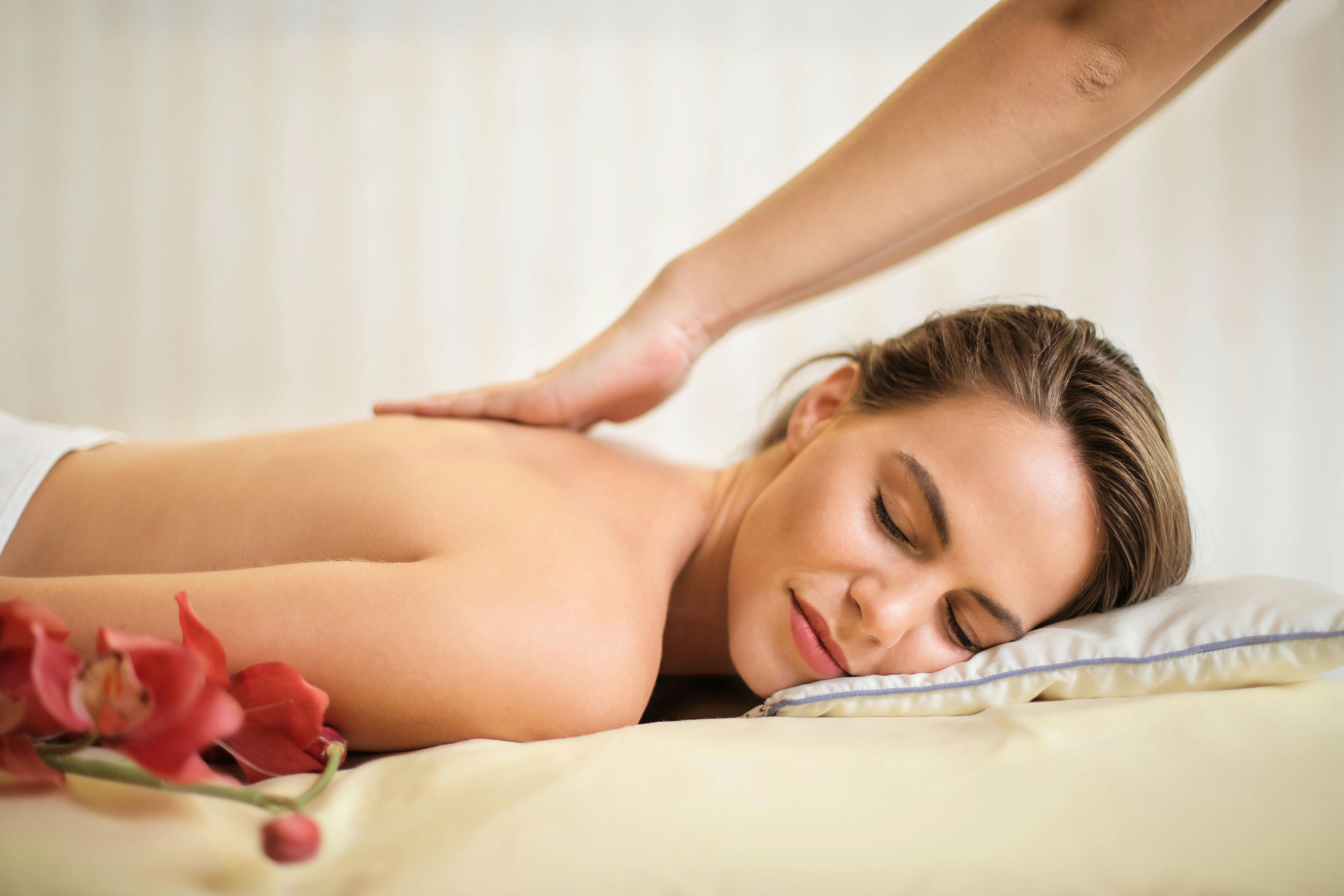 Massage Thái tại Sunflower spa Hội An